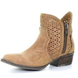 Circle G by Corral Tan Perforated Leather Ankle Boots Ladies 8.5